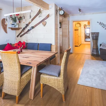 Hilltop Apartment Lofer